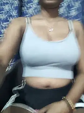 Snapshot of liza_rani12 chatting on November 3, 2025, 4:39 am liza rani12 online show from November 3, 2025, 4:39 am