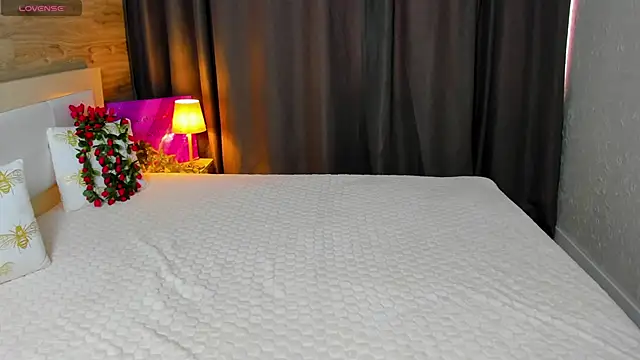 Snapshot of Alisa_Glamour chatting on September 29, 2025, 12:33 pm Alisa Glamour online show from September 29, 2025, 12:33 pm