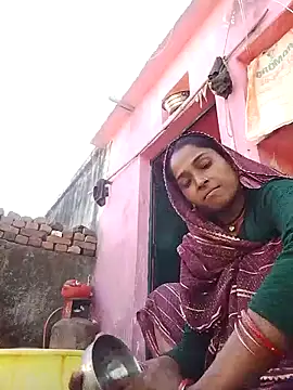 Hot reshmaji online show from April 22, 2026, 3:57 am