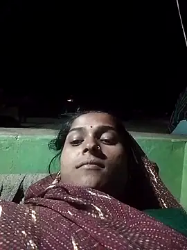 Hot reshmaji online show from April 21, 2026, 3:51 pm