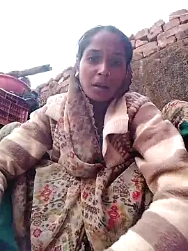 Hot reshmaji online show from November 15, 2025, 11:47 am