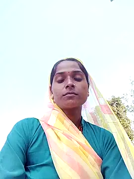 Hot reshmaji online show from November 10, 2025, 8:08 am