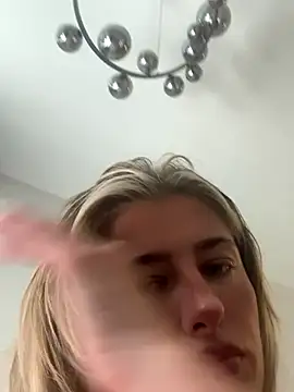 Snapshot of BabyBluexox chatting on September 25, 2025, 7:14 am BabyBluexox online show from September 25, 2025, 7:14 am