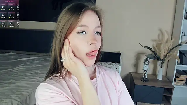 Snapshot of MaliaBourraine chatting on February 15, 2026, 7:51 am MaliaBourraine online show from February 15, 2026, 7:51 am