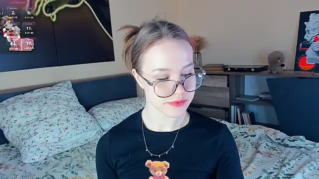 MaliaBourraine online show from March 22, 2026, 7:21 am