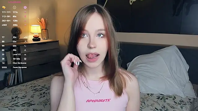 MaliaBourraine online show from November 27, 2025, 7:09 am