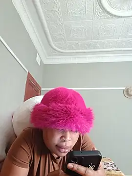 BubblyBeautiful online show from July 25, 2026, 12:55 pm