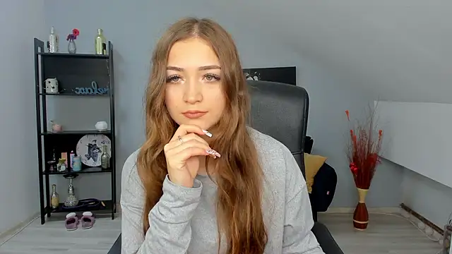 EllaClarke online show from March 31, 2026, 10:17 am