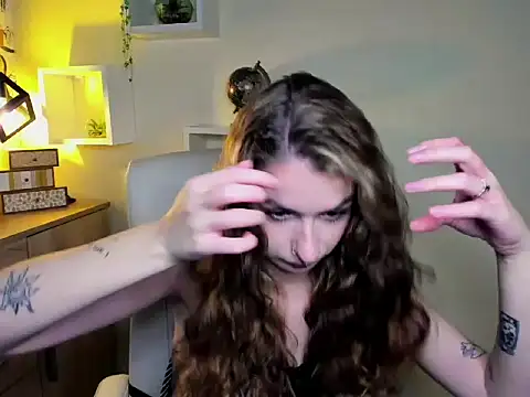 NinaBlond1 online show from December 1, 2025, 6:36 am