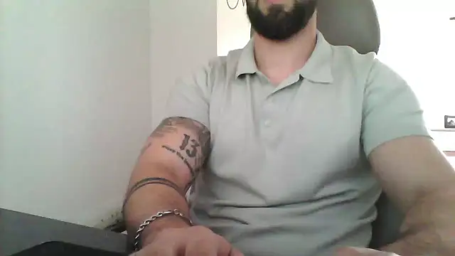 yourfantasy777 online show from March 26, 2026, 3:21 pm