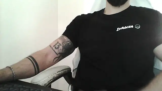 yourfantasy777 online show from February 6, 2026, 11:06 am