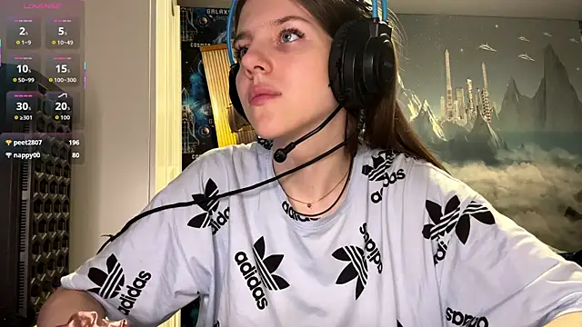 Elira Breeze online show from January 5, 2026, 5:27 pm