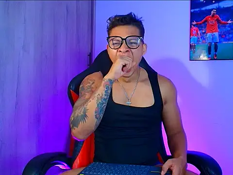 evan greey online show from October 9, 2025, 3:40 am