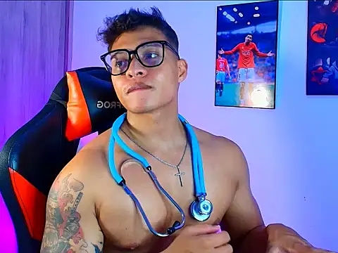 evan greey online show from November 3, 2025, 4:28 am