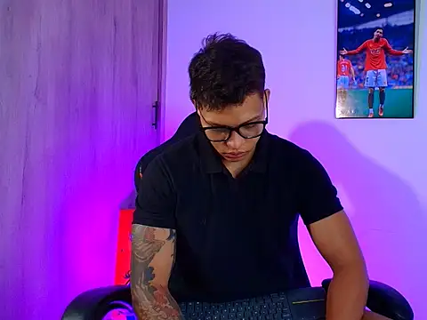 evan greey online show from October 7, 2025, 6:36 am