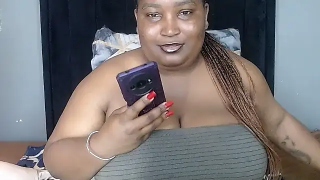 BIG BOOBSxXxxX online show from October 7, 2025, 9:32 am