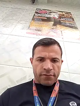 Snapshot of Claudiokkkkk chatting on February 5, 2026, 3:52 pm Claudiokkkkk online show from February 5, 2026, 3:52 pm