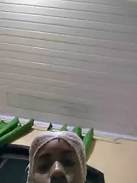 Barbiefox24 online show from November 21, 2025, 7:13 pm