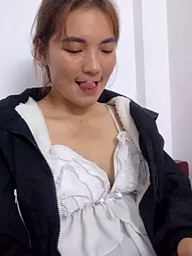 phuongxinhxan online show from November 26, 2025, 2:39 pm