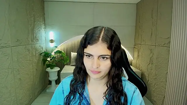 dany r  online show from April 7, 2026, 2:19 pm