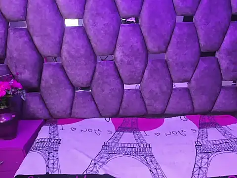 Snapshot of burbuja_pink_ chatting on February 17, 2026, 3:26 am burbuja pink online show from February 17, 2026, 3:26 am