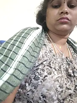 sweetqueen143 online show from January 7, 2026, 5:51 pm