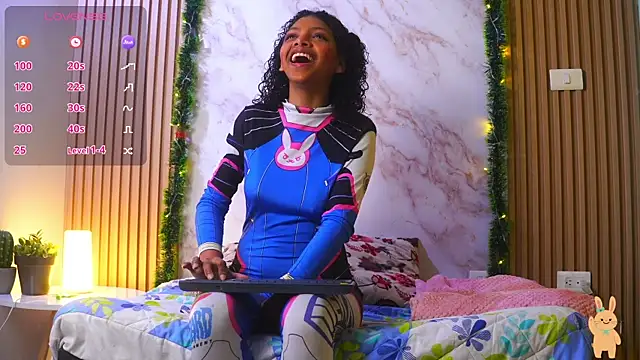 natalia blue online show from December 14, 2025, 2:40 am