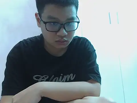 loveninja online show from July 9, 2026, 4:57 am