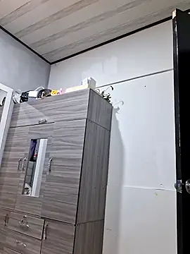 Snapshot of Gyal_8_ chatting on February 2, 2026, 4:11 am Gyal 8 online show from February 2, 2026, 4:11 am