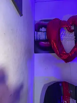 Snapshot of becca_wilsson chatting on February 15, 2026, 1:32 pm becca wilsson online show from February 15, 2026, 1:32 pm