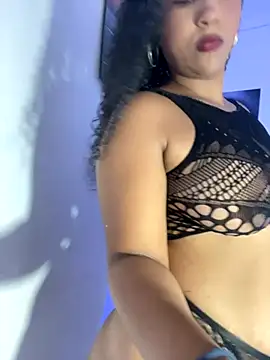 becca wilsson online show from November 13, 2025, 10:08 am