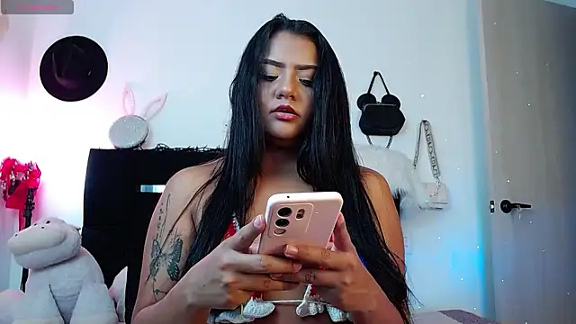 Camila Torresss online show from June 6, 2026, 8:58 pm