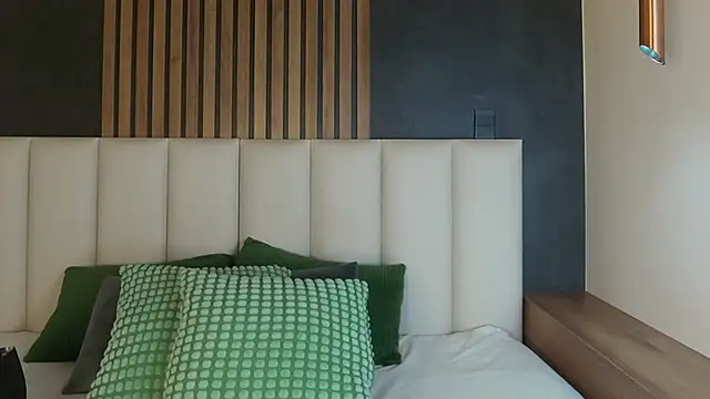 MyApril   online show from March 31, 2026, 12:07 pm