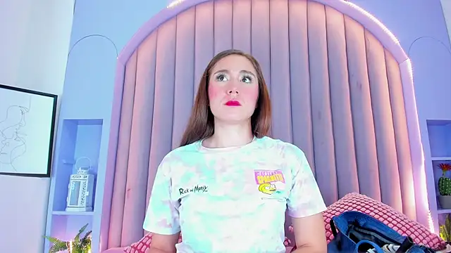 MyApril   online show from October 20, 2025, 11:44 am