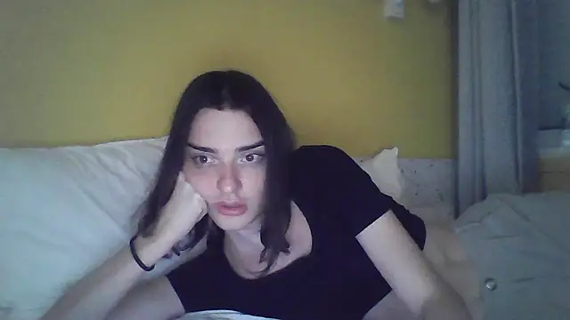 Snapshot of Luna_Samosienko chatting on September 23, 2025, 3:52 pm Luna Samosienko online show from September 23, 2025, 3:52 pm
