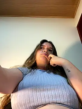 Snapshot of Aphrill chatting on November 20, 2025, 3:07 am Aphrill online show from November 20, 2025, 3:07 am