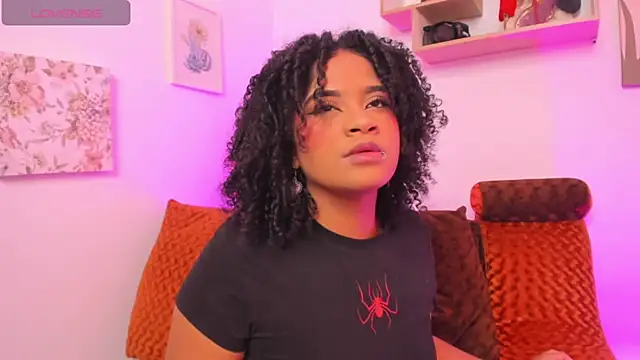 Snapshot of camilafoox7 chatting on February 7, 2026, 4:20 am camilafoox7 online show from February 7, 2026, 4:20 am