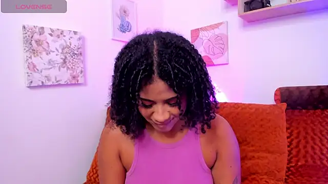 Snapshot of camilafoox7 chatting on February 28, 2026, 3:39 am camilafoox7 online show from February 28, 2026, 3:39 am