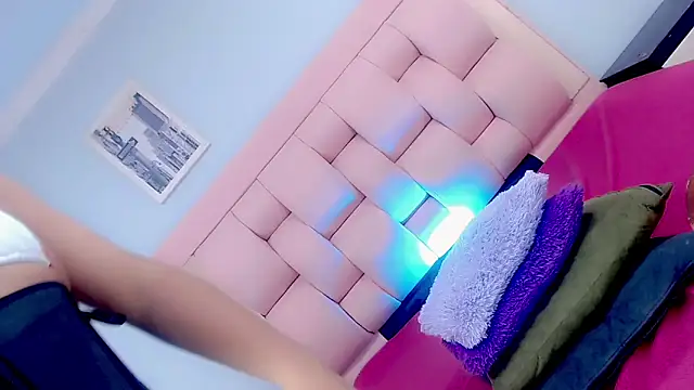 AdharaDaboin online show from October 25, 2025, 5:06 am