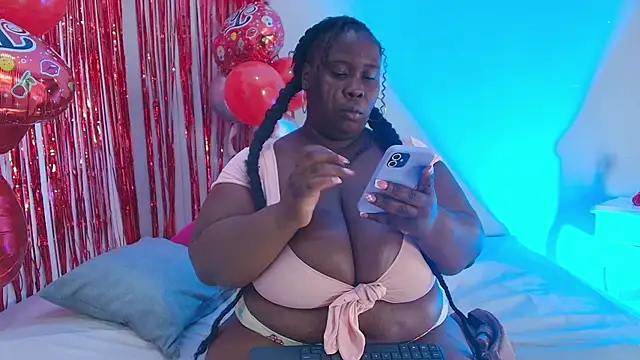 CarolinaGomez  online show from February 18, 2026, 7:21 pm