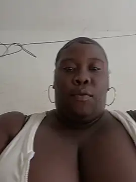 CarolinaGomez  online show from November 18, 2025, 3:04 pm