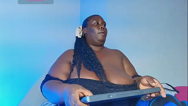 CarolinaGomez  online show from January 6, 2026, 7:29 pm