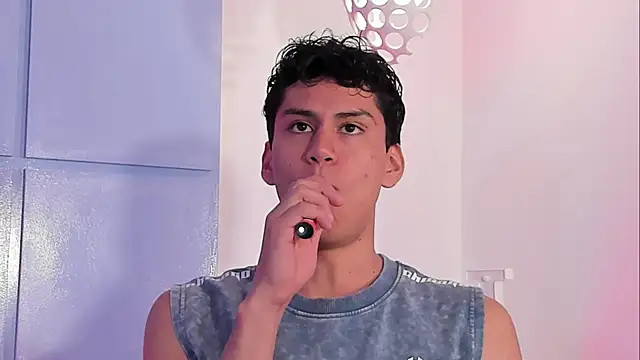 Snapshot of NicoGreys chatting on September 23, 2025, 5:47 am NicoGreys online show from September 23, 2025, 5:47 am