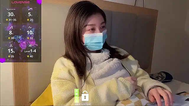 Snapshot of fioralba chatting on January 7, 2026, 10:59 pm fioralba online show from January 7, 2026, 10:59 pm