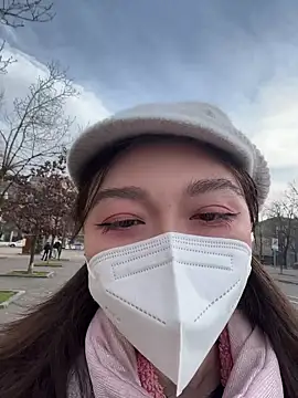 Snapshot of fioralba chatting on January 10, 2026, 1:39 pm fioralba online show from January 10, 2026, 1:39 pm