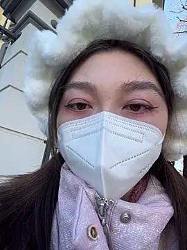 Snapshot of fioralba chatting on January 11, 2026, 12:01 pm fioralba online show from January 11, 2026, 12:01 pm