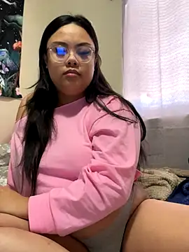 Snapshot of kiaradanielaxx chatting on November 28, 2025, 5:46 pm kiaradanielaxx online show from November 28, 2025, 5:46 pm