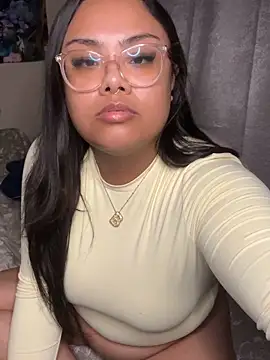 kiaradanielaxx online show from December 20, 2025, 8:06 am