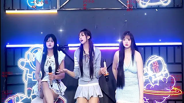 Shinygirls 777 online show from October 2, 2025, 12:36 am