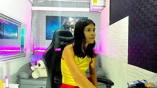 Snapshot of DulceMystery chatting on November 29, 2025, 1:17 am DulceMystery online show from November 29, 2025, 1:17 am